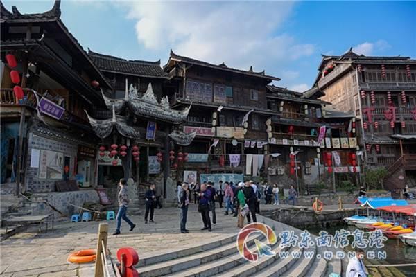 租赁和冲击压路机价格差别大吗?不同冲击压路机租赁价格